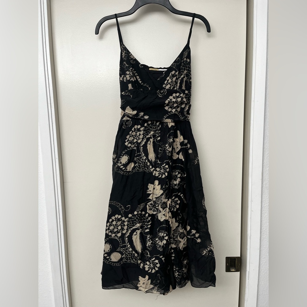 Max studio Black and Cream Patterned dress with tie back